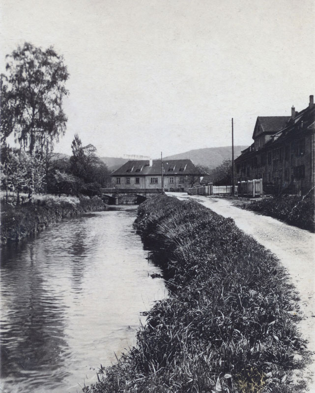 Gelbe Mühle an der Schutter